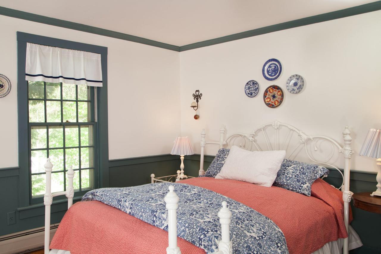 The Featherbed Inn Waitsfield Экстерьер фото