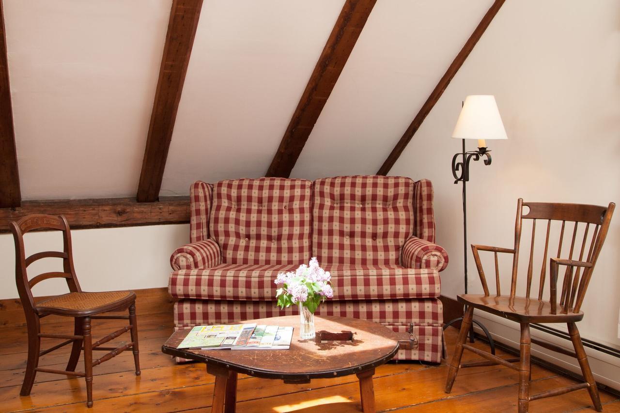 The Featherbed Inn Waitsfield Экстерьер фото