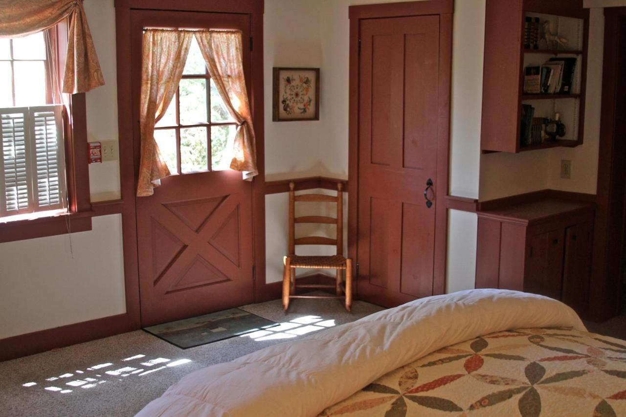 The Featherbed Inn Waitsfield Экстерьер фото